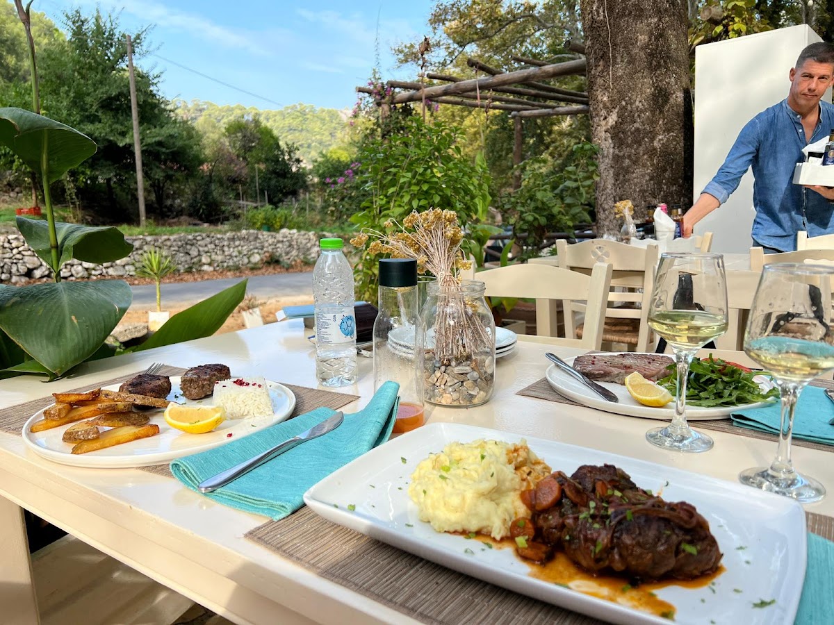 Ithaki Authentic Aegean Cuisine-3